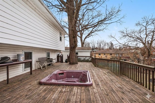 2854 Oak Street, Stevensville, MI 49127
