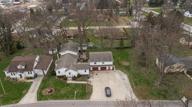 2854 Oak Street, Stevensville, MI 49127