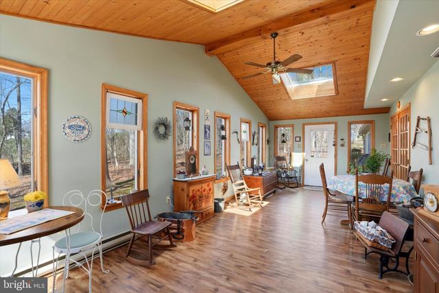 863 HUNTERS RUN RD, Pottstown, PA 19465