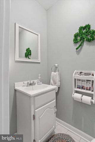 863 HUNTERS RUN RD, Pottstown, PA 19465