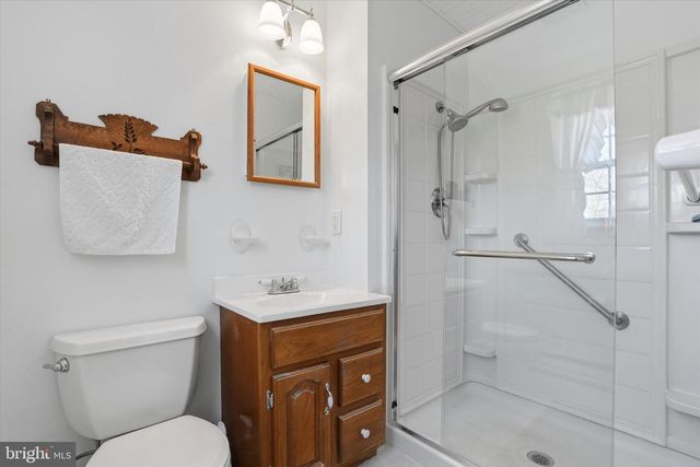 863 HUNTERS RUN RD, Pottstown, PA 19465