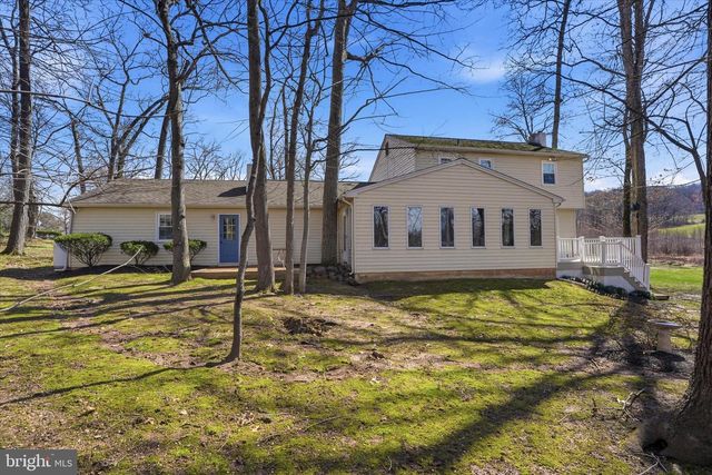 863 HUNTERS RUN RD, Pottstown, PA 19465