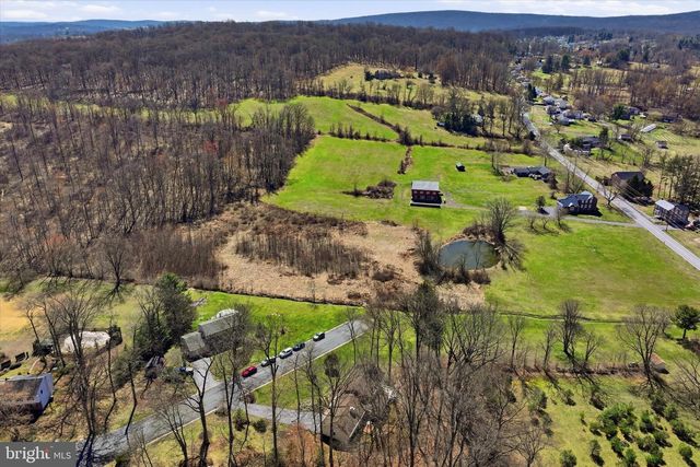 863 HUNTERS RUN RD, Pottstown, PA 19465