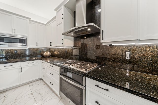 12879 Parrot Pond Road, Boynton Beach, FL 33473