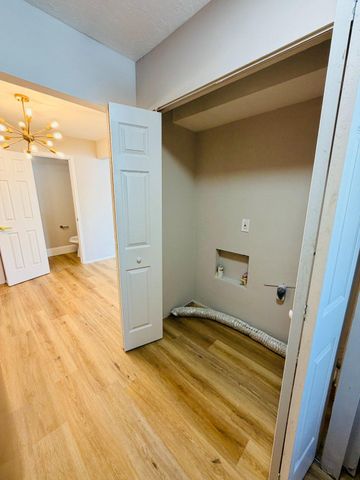 1 LOGAN CT, Sicklerville, NJ 08081