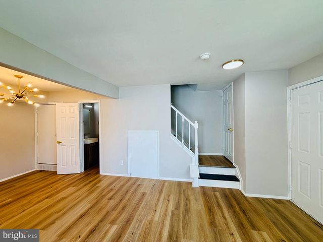 1 LOGAN CT, Sicklerville, NJ 08081