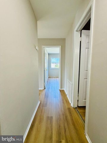 1 LOGAN CT, Sicklerville, NJ 08081