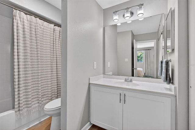 6033 34TH STREET W 145, Bradenton, FL 34210