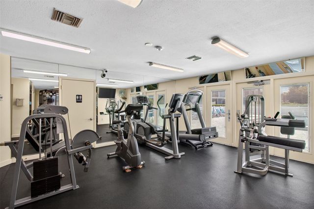 6033 34TH STREET W 145, Bradenton, FL 34210