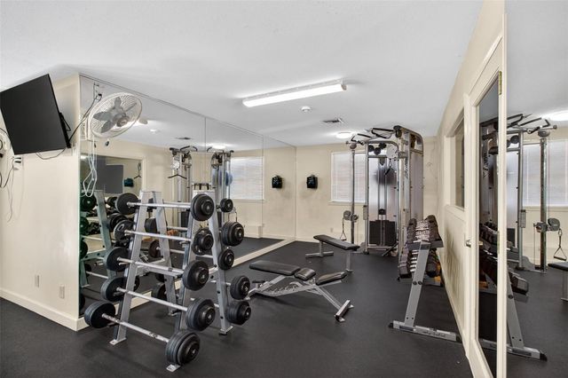 6033 34TH STREET W 145, Bradenton, FL 34210