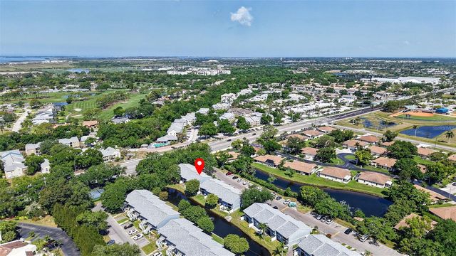 6033 34TH STREET W 145, Bradenton, FL 34210