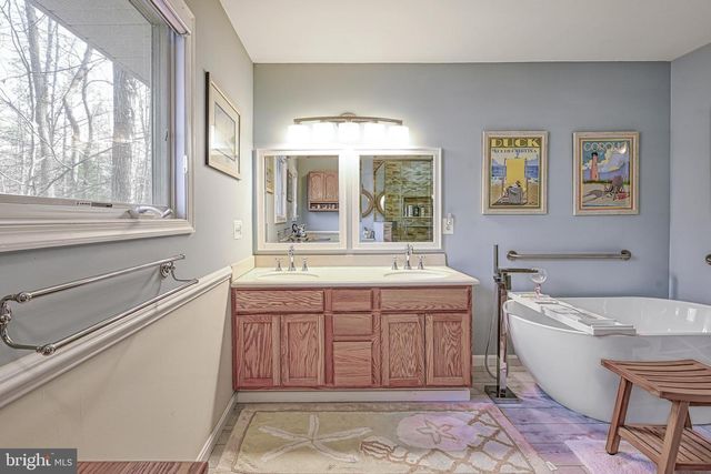 7102 OAKWOOD DR, Orange, VA 22960