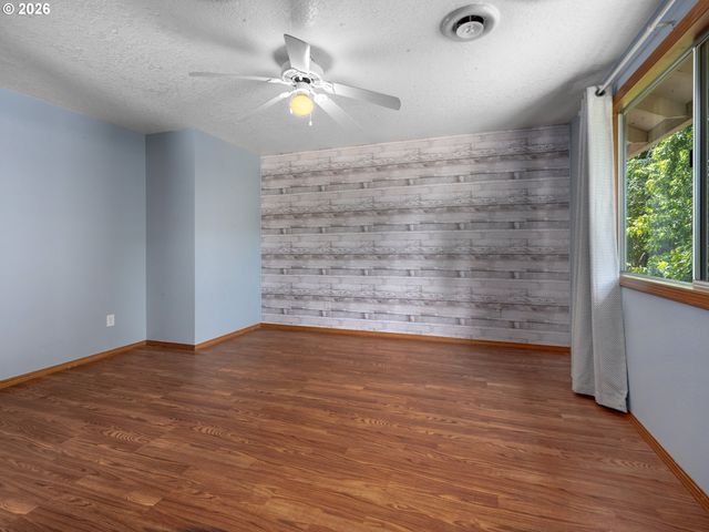 5137 Ne STABLE Dr, Hillsboro, OR 97124