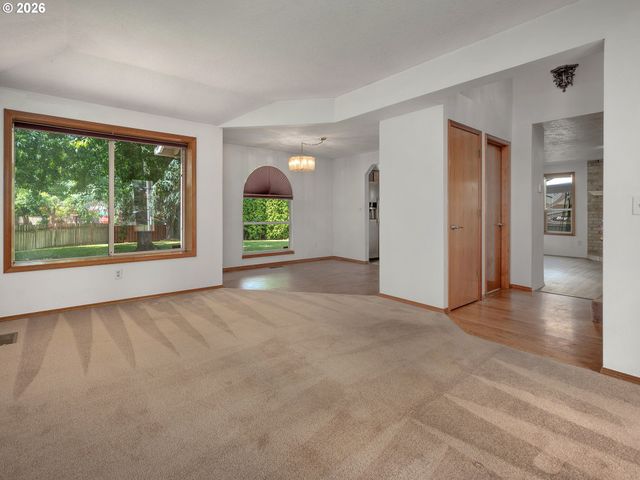 5137 Ne STABLE Dr, Hillsboro, OR 97124