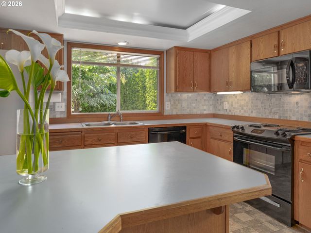 5137 Ne STABLE Dr, Hillsboro, OR 97124