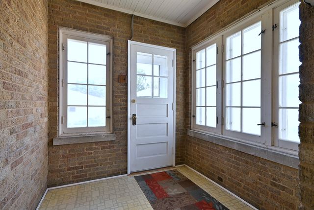 6840 N Olcott Avenue, Chicago, IL 60631