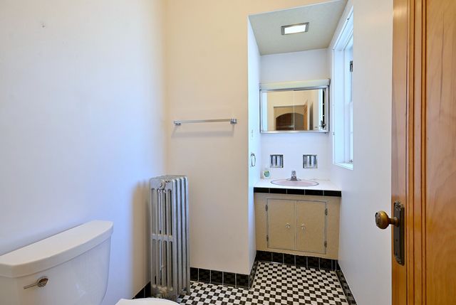 6840 N Olcott Avenue, Chicago, IL 60631