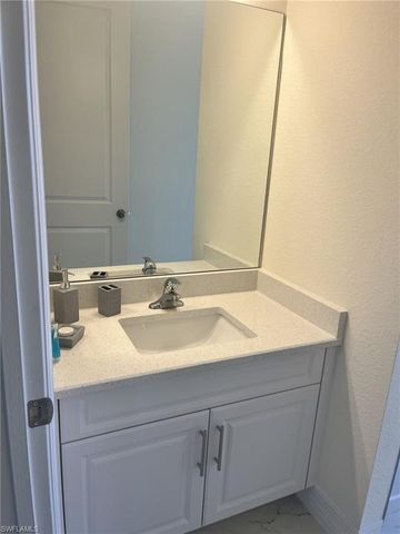 2742 NW 10th ST, Cape Coral, FL 33993