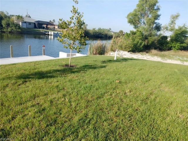 2742 NW 10th ST, Cape Coral, FL 33993