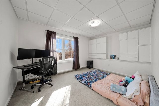 6 Fairlawn Avenue, Burlington, MA 01803