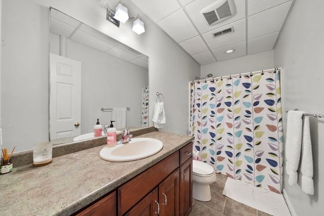 6 Fairlawn Avenue, Burlington, MA 01803