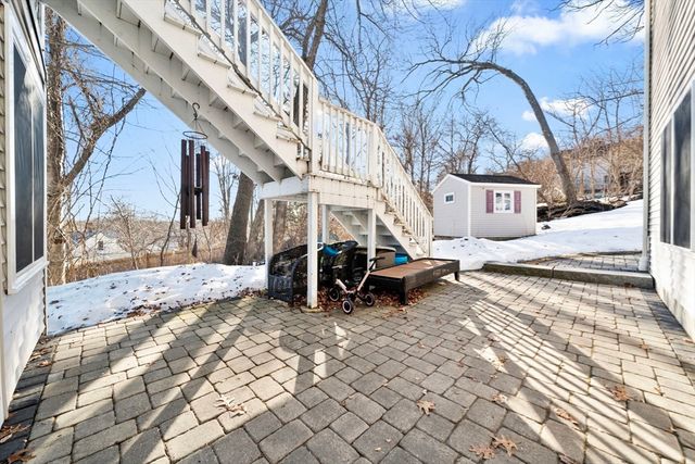 6 Fairlawn Avenue, Burlington, MA 01803