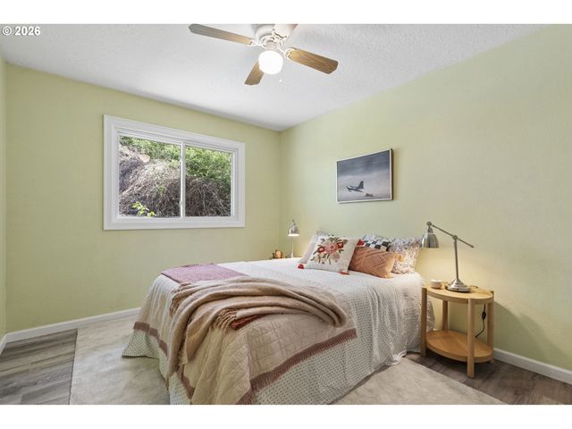 38041 Se RICKERT Rd, Corbett, OR 97019