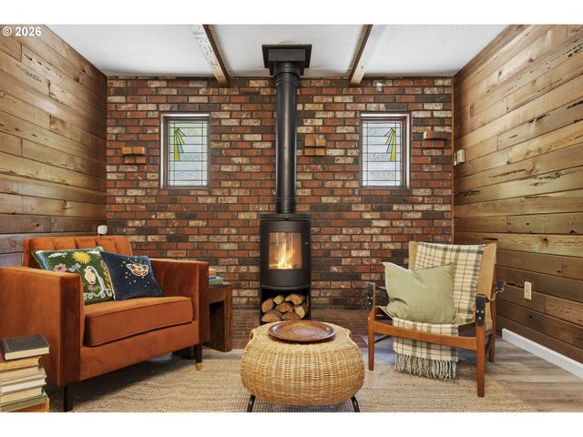 38041 Se RICKERT Rd, Corbett, OR 97019