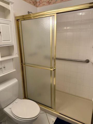 30 NARBERTH PL, Southampton, NJ 08088