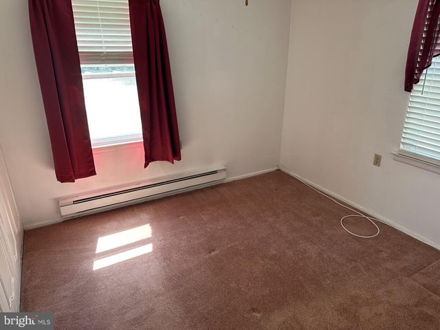 30 NARBERTH PL, Southampton, NJ 08088