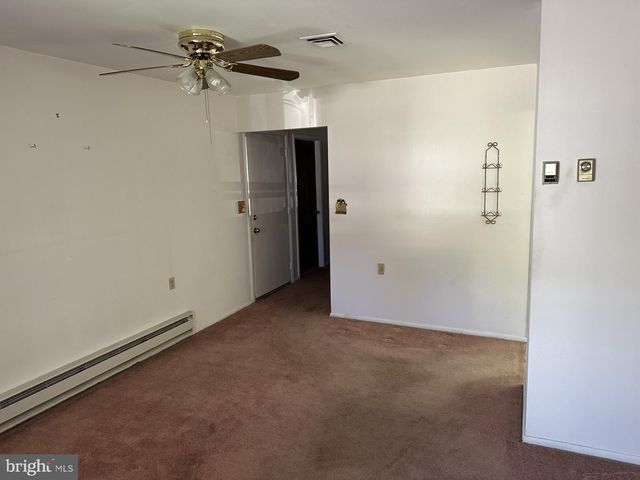 30 NARBERTH PL, Southampton, NJ 08088