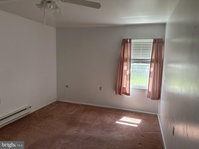 30 NARBERTH PL, Southampton, NJ 08088