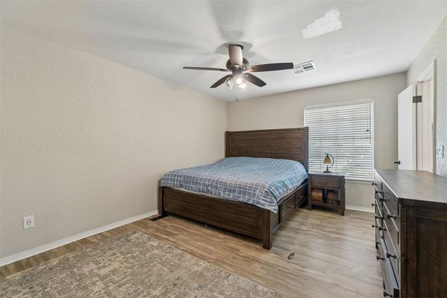 9912 S Country Club Drive, Oklahoma City, OK 73159
