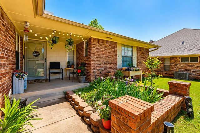 9912 S Country Club Drive, Oklahoma City, OK 73159