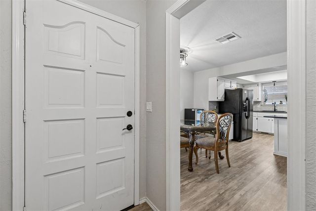 9912 S Country Club Drive, Oklahoma City, OK 73159
