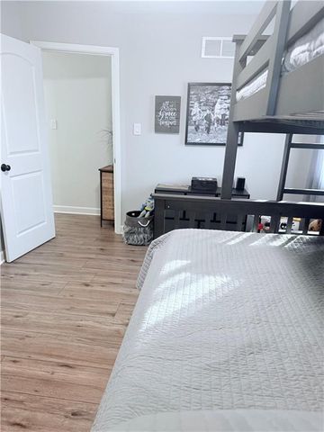 7106 Lundeen Drive, Country Club, MO 64505