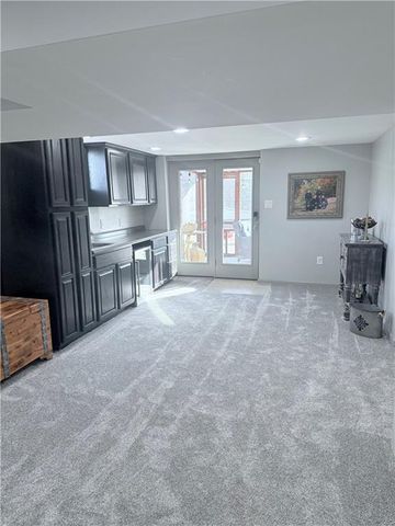 7106 Lundeen Drive, Country Club, MO 64505