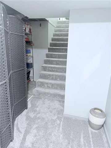 7106 Lundeen Drive, Country Club, MO 64505