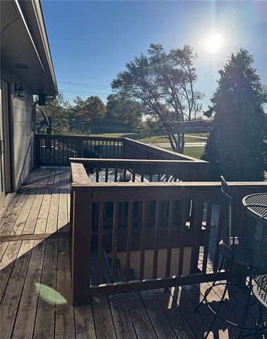 7106 Lundeen Drive, Country Club, MO 64505