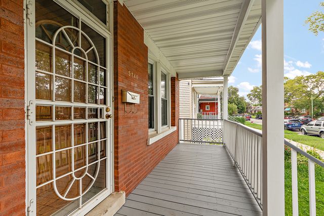 5740 S Trumbull Avenue, Chicago, IL 60629