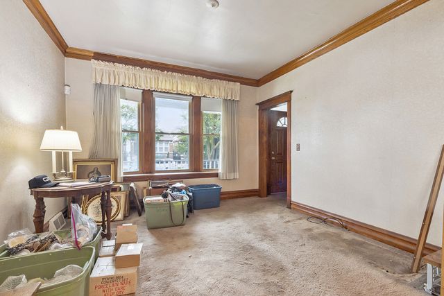 5740 S Trumbull Avenue, Chicago, IL 60629