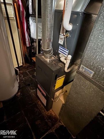 30607 Glenwood Circle, Warren, MI 48088