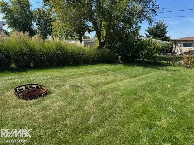 30607 Glenwood Circle, Warren, MI 48088