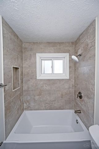 8609 Balboa Drive, Cincinnati, OH 45231