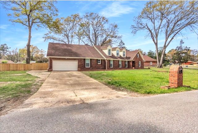 1649 BABS RD, Memphis, TN 38116