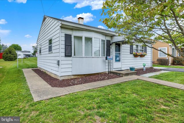 710 CHESTNUT ST, Shoemakersville, PA 19555