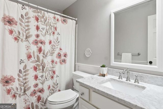 575 Kingsport Drive, Roswell, GA 30076