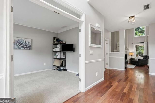 575 Kingsport Drive, Roswell, GA 30076