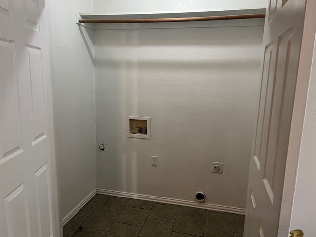 202 Blue Bell Court, Weatherford, TX 76088