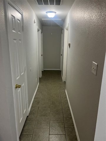 202 Blue Bell Court, Weatherford, TX 76088